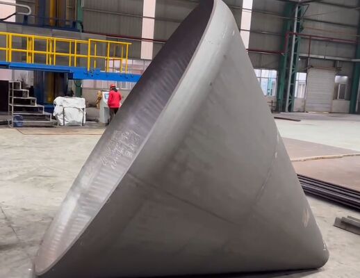 Cabezas de tanques cónicas de ingeniería de precisión con soldadura por rayos X y técnica de revestimiento por recubrimiento para tratamiento térmico